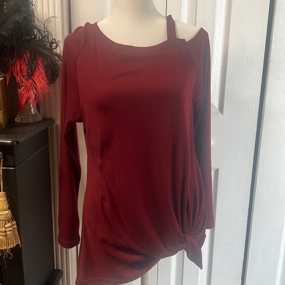 Off shoulder Tunic Small
